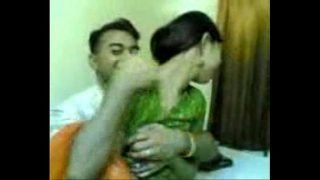 320px x 180px - Desi Couples wife swapping Fucking and recording it MMS SCANDAL