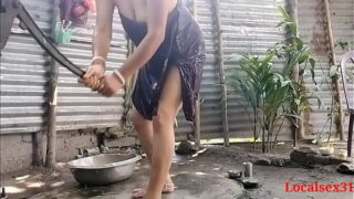 Desi Village Sexy Bhabhi Fucked Pussy Outdoor In Husband Brother Video